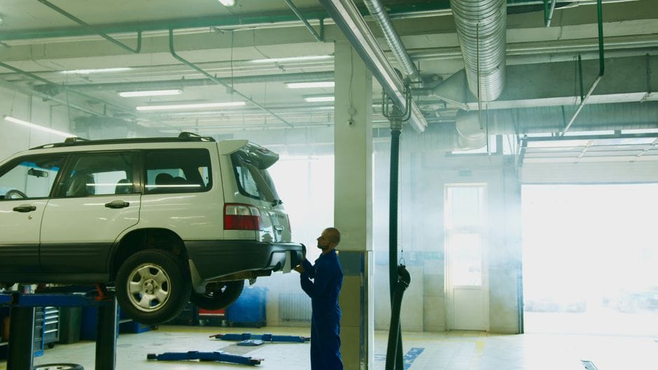 Jak připravit auto na STK a neproletět
